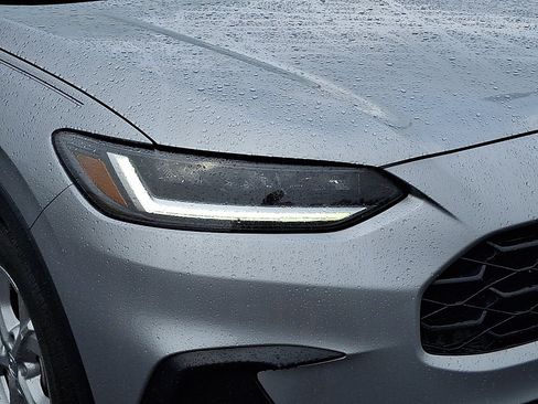 Certified 2024 Honda HR-V LX image 9