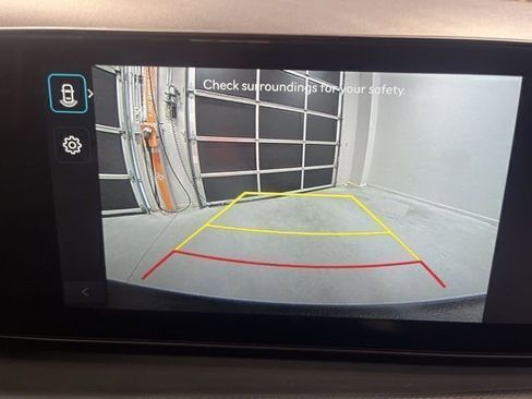 Used 2025 Hyundai Santa Cruz SEL FWD image 13