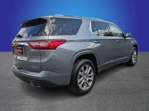 Used 2019 Chevrolet Traverse Premier w/ Driver Confidence II Package FWD image 5