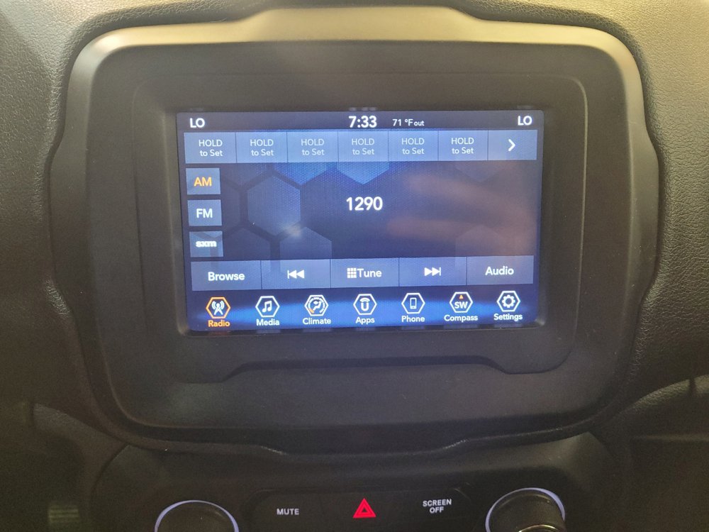 Used 2020 Jeep Renegade Latitude w/ Popular Equipment Group FWD image 25