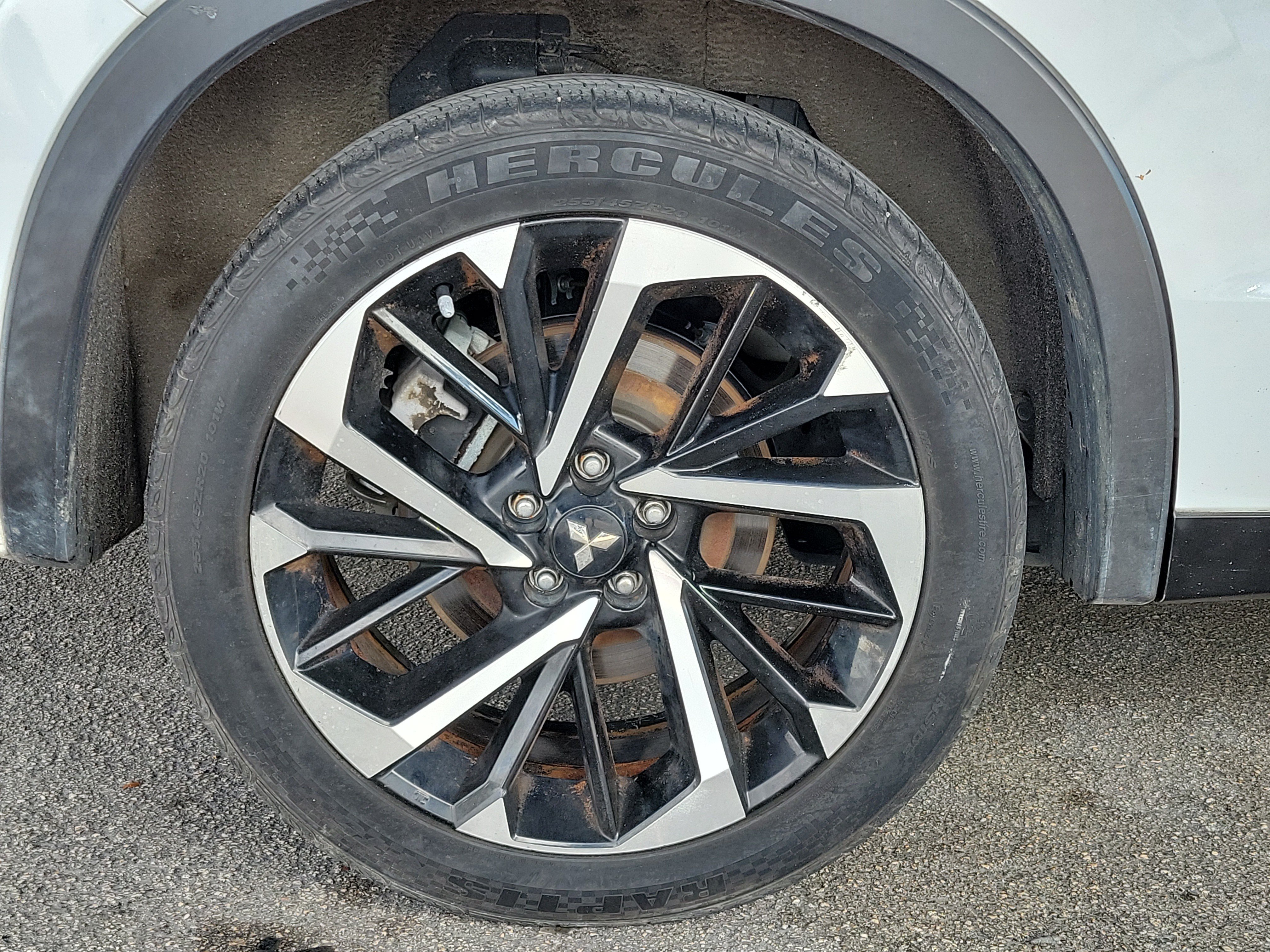 Used 2022 Mitsubishi Outlander SEL AWD/4WD image 2