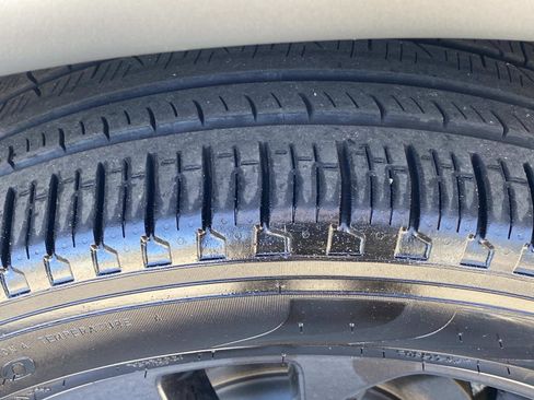 Certified 2024 Dodge Durango GT image 17