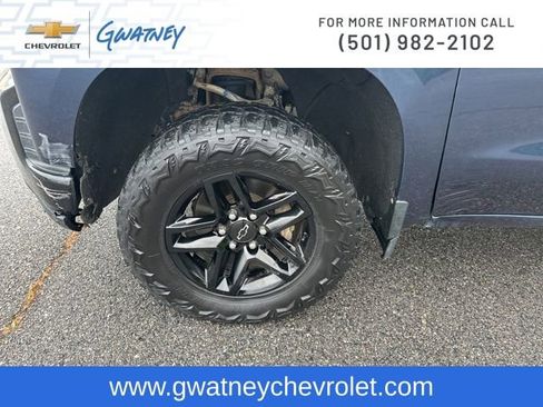 Used 2019 Chevrolet Silverado 1500 Custom Trail Boss w/ Custom Convenience Package AWD/4WD image 10