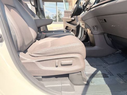 Used 2018 Honda Odyssey EX-L image 17