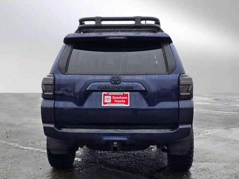 Used 2022 Toyota 4Runner SR5 Premium image 4
