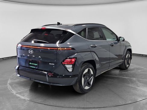 Used 2024 Hyundai Kona Limited FWD image 3