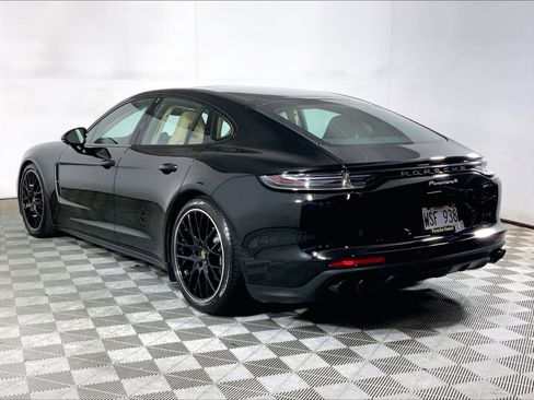 Used 2023 Porsche Panamera 4 Platinum Edition AWD/4WD image 3