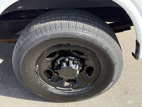 Used 2012 Chevrolet Express 2500 RWD image 21