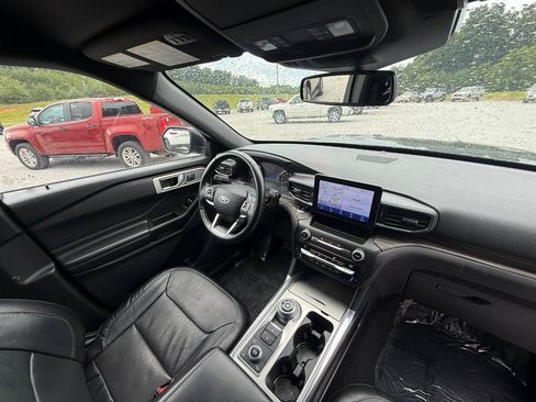 Used 2020 Ford Explorer Limited AWD/4WD image 7