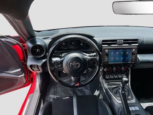 Used 2022 Toyota GR86 Premium RWD image 21