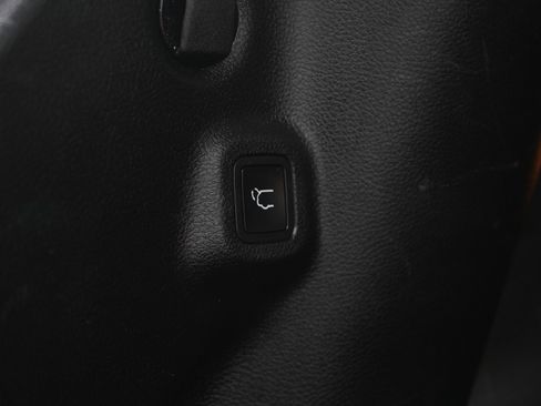 Used 2017 Jeep Compass Trailhawk w/ Leather Interior Group image 17