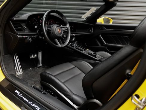 Certified 2023 Porsche 911 Carrera 4 GTS image 4