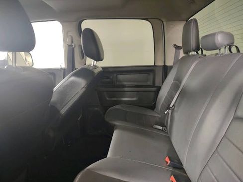 Used 2022 RAM 1500 Tradesman w/ Chrome Appearance Group image 13