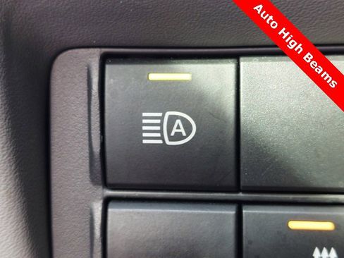 Used 2022 Toyota Highlander Limited image 27