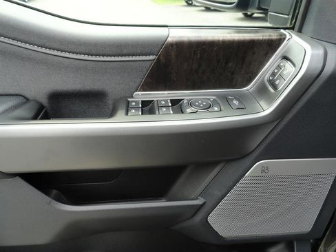 New 2025 Ford F250 Lariat w/ Lariat Ultimate Package image 10