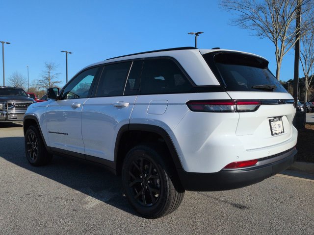 New 2026 Jeep Grand Cherokee Altitude RWD image 6