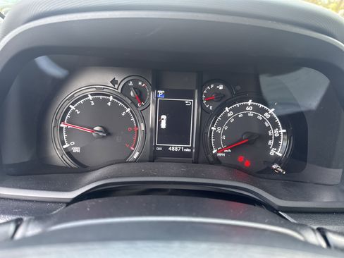 Used 2024 Toyota 4Runner SR5 image 17