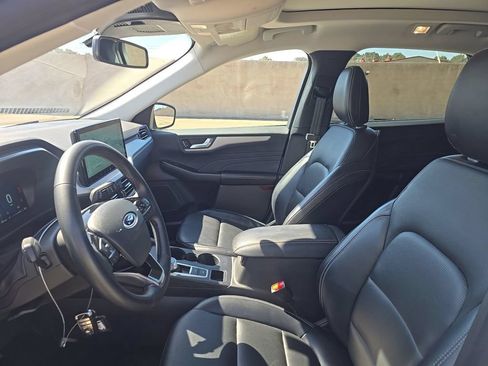 Used 2025 Ford Escape Platinum AWD/4WD image 14