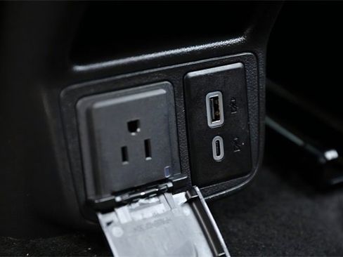 Used 2025 Chevrolet TrailBlazer ACTIV w/ Convenience Package image 19