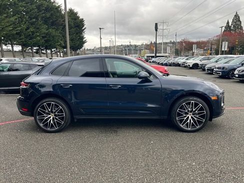 Used 2022 Porsche Macan AWD/4WD image 4