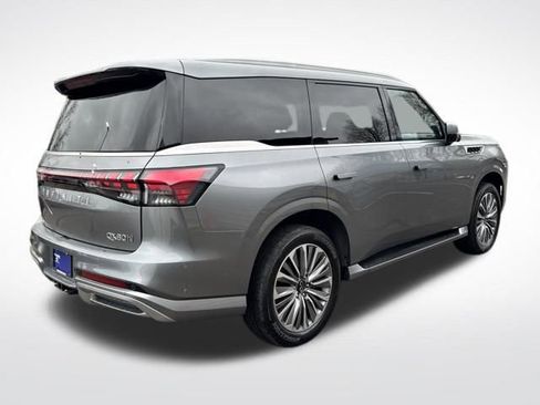 Used 2025 INFINITI QX80 Sensory image 6