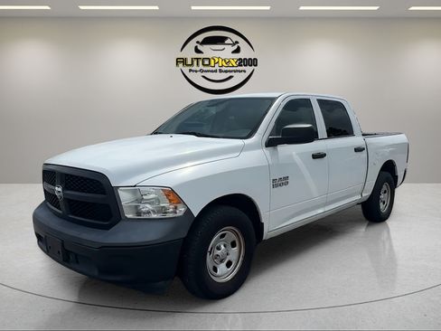 Used 2018 RAM 1500 Tradesman w/ Popular Equipment Group RWD image 3