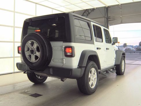 Certified 2022 Jeep Wrangler Unlimited Sport AWD/4WD image 2
