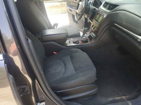 Used 2014 Chevrolet Traverse LT FWD image 22