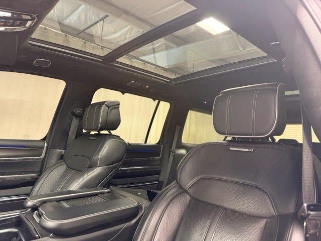 Used 2024 Jeep Grand Wagoneer L Series II w/ Quick Order Packagew 28T AWD/4WD image 18