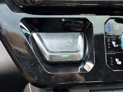 Used 2025 GMC Sierra 1500 AT4X image 23