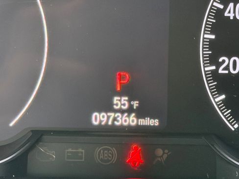 Used 2018 Honda Accord Sport image 19