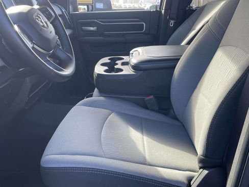 Used 2024 RAM 2500 Big Horn w/ Bed Utility Group image 11