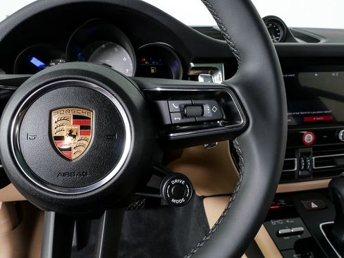 New 2026 Porsche Macan S image 11