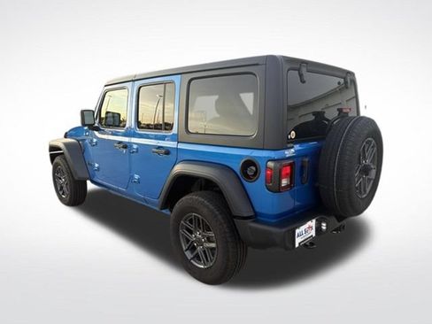Used 2025 Jeep Wrangler Unlimited Sport AWD/4WD image 5