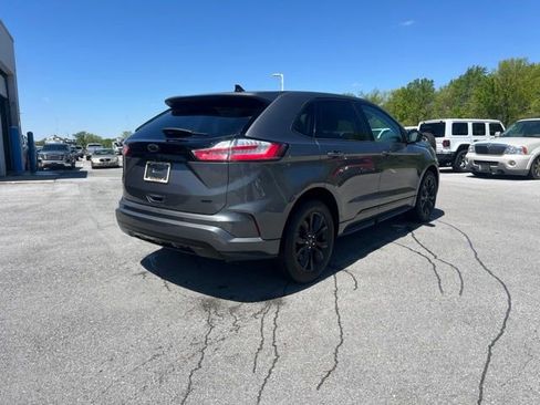 Used 2023 Ford Edge SE w/ Black Appearance Package AWD/4WD image 11