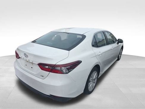 Used 2024 Toyota Camry LE image 4