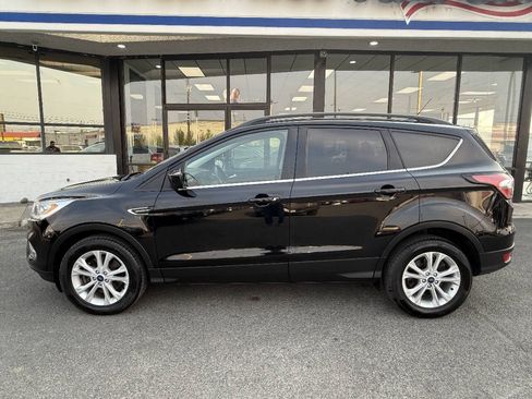 Used 2018 Ford Escape SEL w/ Canadian Touring Package AWD/4WD image 4