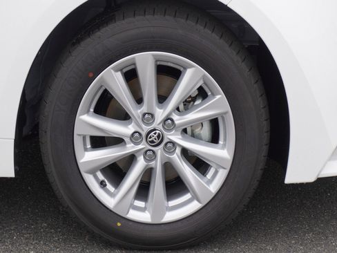 New 2026 Toyota Corolla XLE image 5