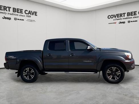 Used 2013 Toyota Tacoma PreRunner w/ TRD Sport Pkg image 10