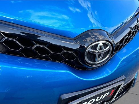 Used 2018 Toyota Corolla iM w/ All-Weather Mat Package FWD image 28