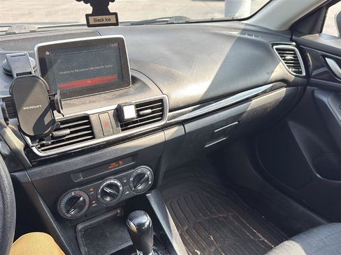 Used 2015 MAZDA MAZDA3 i Sport FWD image 17