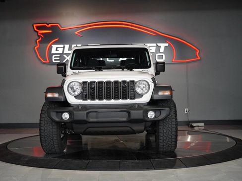 Used 2024 Jeep Wrangler Sport image 8
