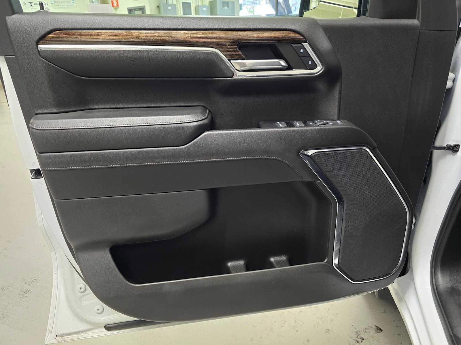 Used 2024 GMC Sierra 1500 Elevation RWD image 20