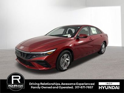 Used 2025 Hyundai Elantra SE