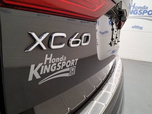 Used 2022 Volvo XC60 B5 Inscription w/ Advanced Package image 39