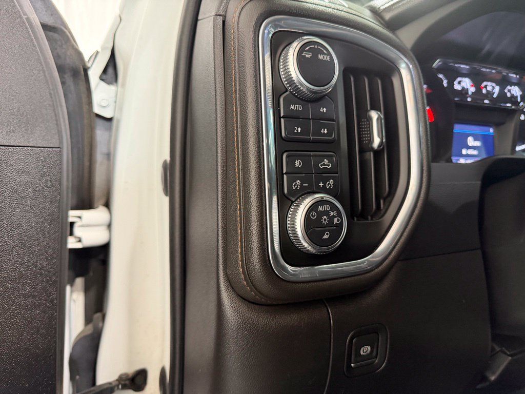Used 2023 GMC Sierra 2500 AT4 w/ Gooseneck/5TH Wheel Package AWD/4WD image 4