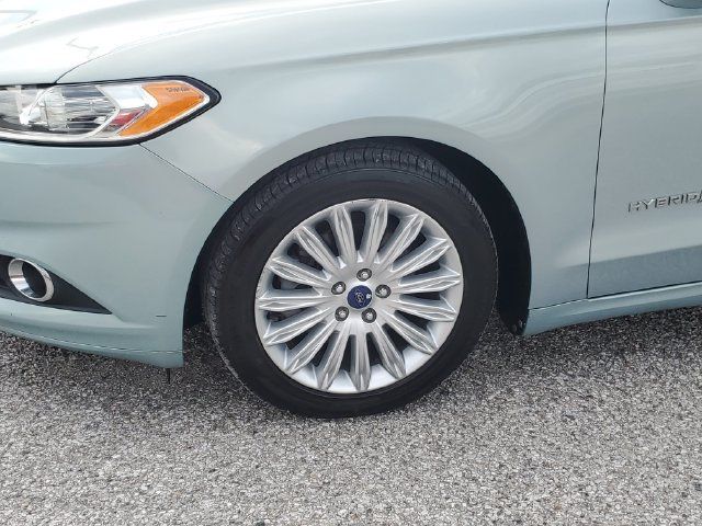 Used 2014 Ford Fusion SE w/ Equipment Group 502A FWD image 8