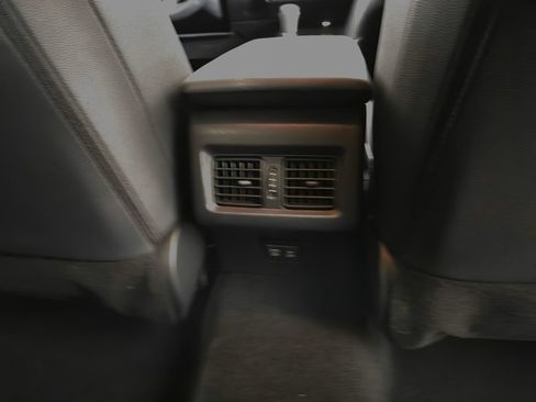 Used 2025 Toyota Camry SE w/ Convenience Package FWD image 28