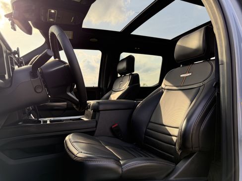 Used 2024 Ford F450 Platinum w/ FX4 Off-Road Package image 13