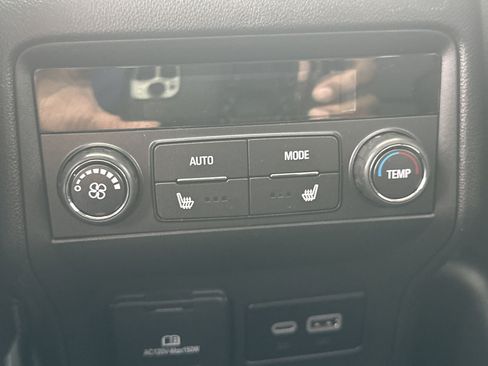 Certified 2023 GMC Acadia AT4 w/ Technology Package image 27